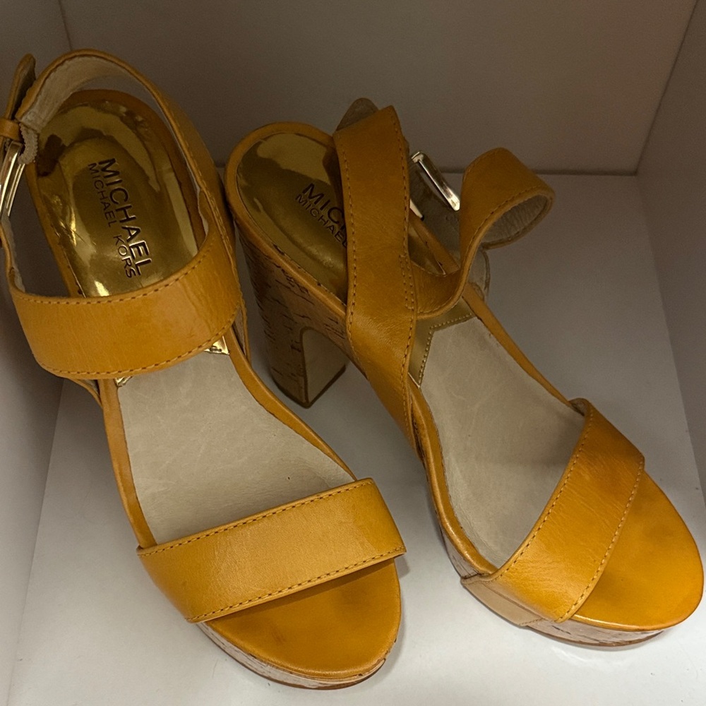 Michael Kors Women's Orange Heels
